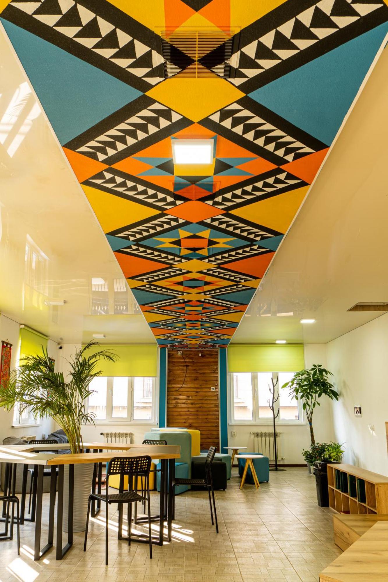 People Hostel & Coworking Bishkek Exterior foto